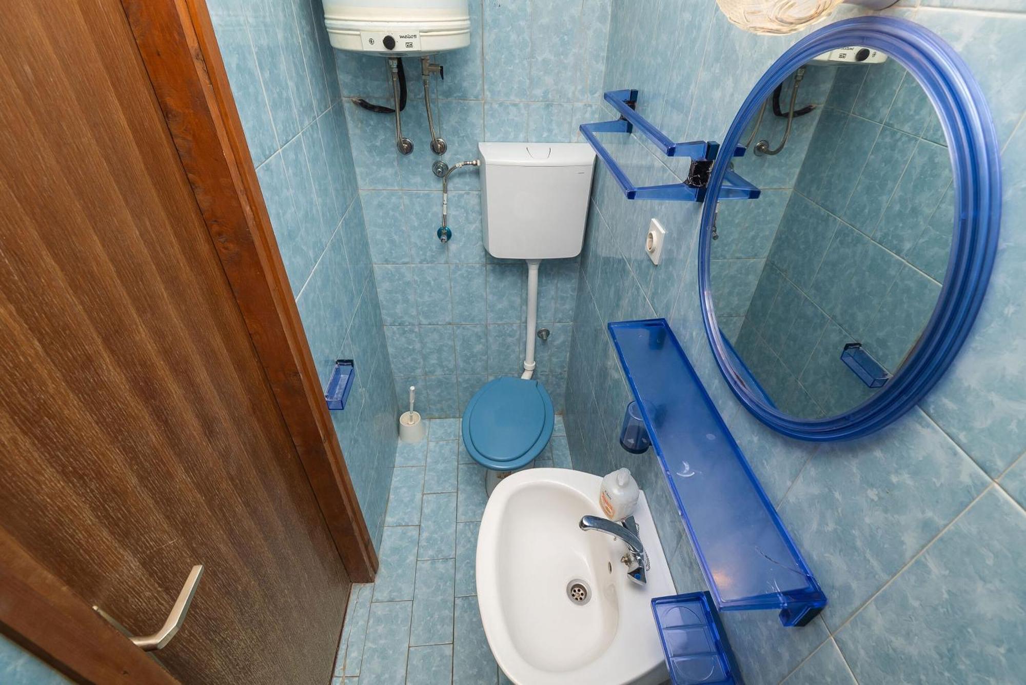 Apartment Ljuba Примоштен Екстер'єр фото